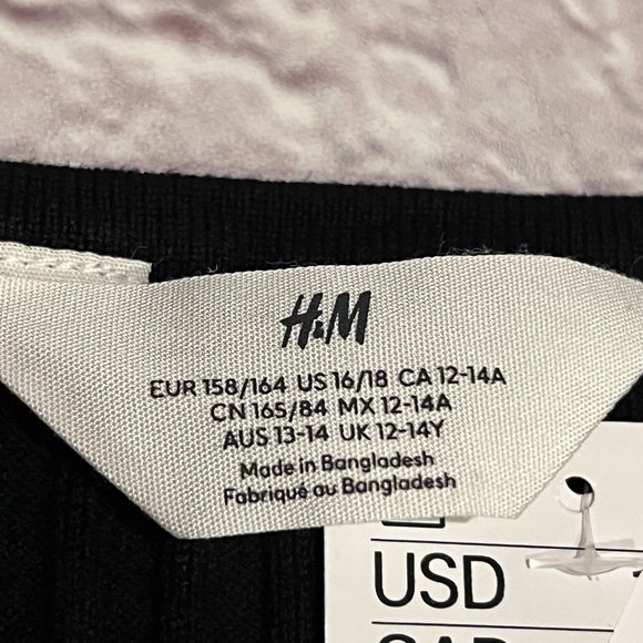 H & M girls black ribbed tank - Picture 8 of 8